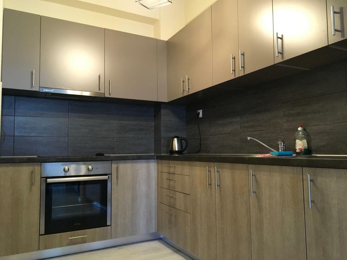 Apartment In The Center Of Атина Екстериор снимка